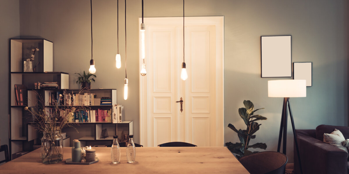 Illuminazione per la tavolo da pranzo: idee e consigli per l'ambiente perfetto