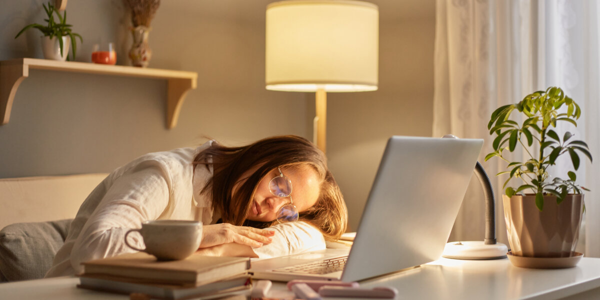 Illuminazione stimolante o rilassante: quale luce fa stancare?