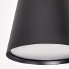 Plafoniera lineare Andian in stile Boho con barra in legno e 3 paralumi neri